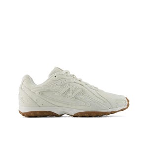 204L Unisex Sneakers - White